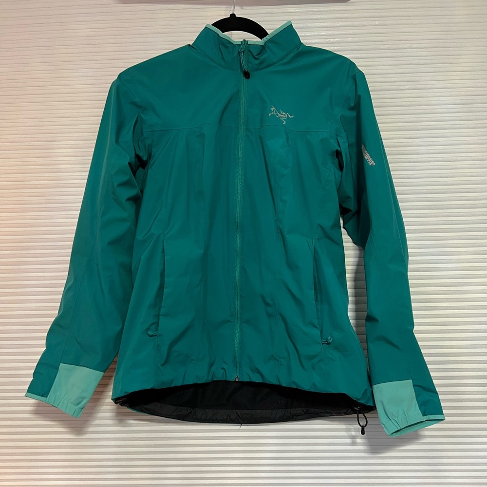 Arc’teryx Windstopper teal, women’s medium 8-10